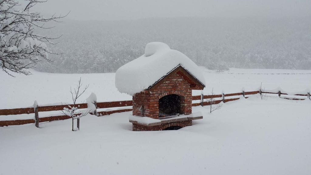 Chalet Sanjam Liku Villa Buzim Szoba fotó