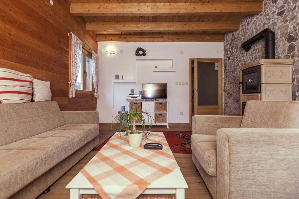 Chalet Sanjam Liku Villa Buzim Szoba fotó